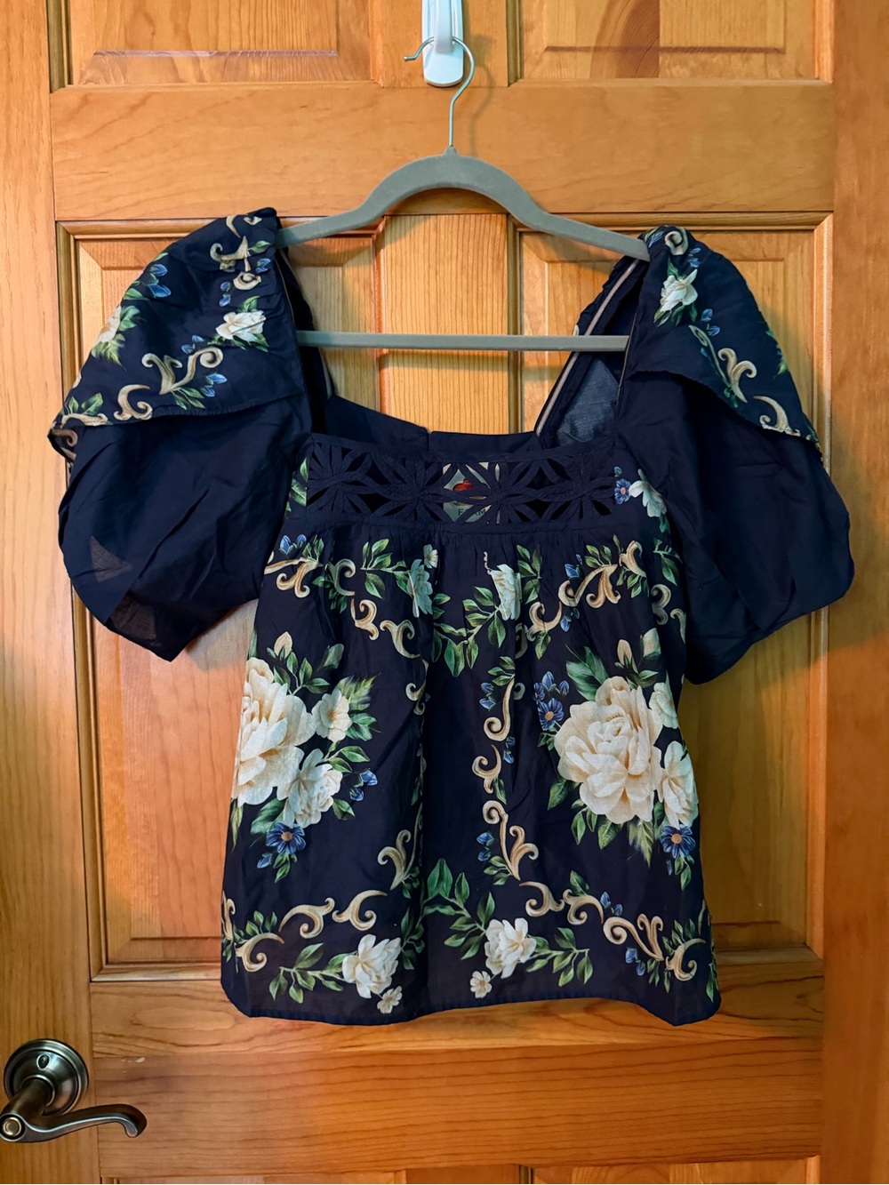 Farm Rio Tapestry Blouse - Picture 2 of 4